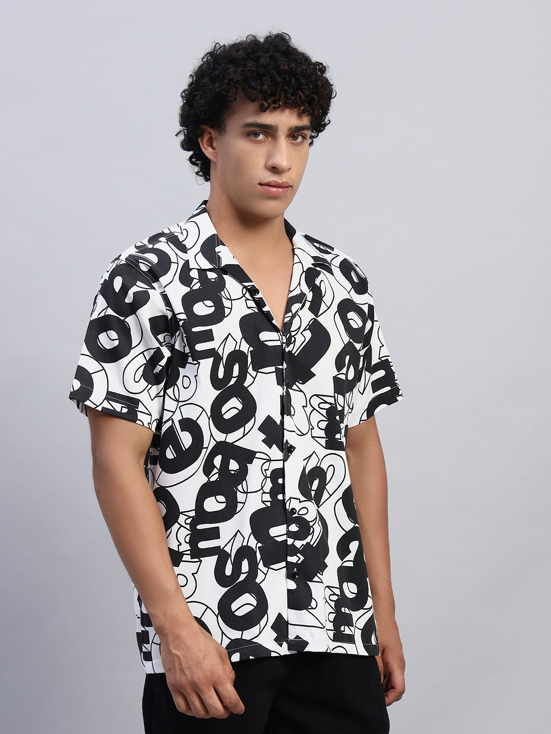 Men's black and white abstract graphic print shirt side profile — SMOKHEAD relaxed summer streetwear