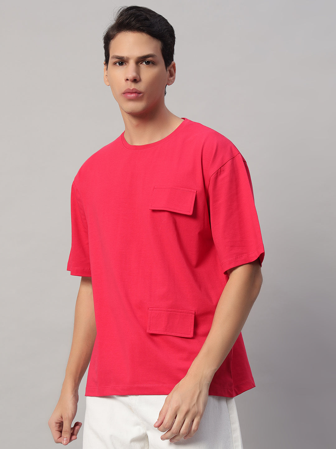 Front View – SMOKHEAD Men's Red Oversized T-Shirt with Minimal Chest and lower Pocket Flap and Relaxed Fit