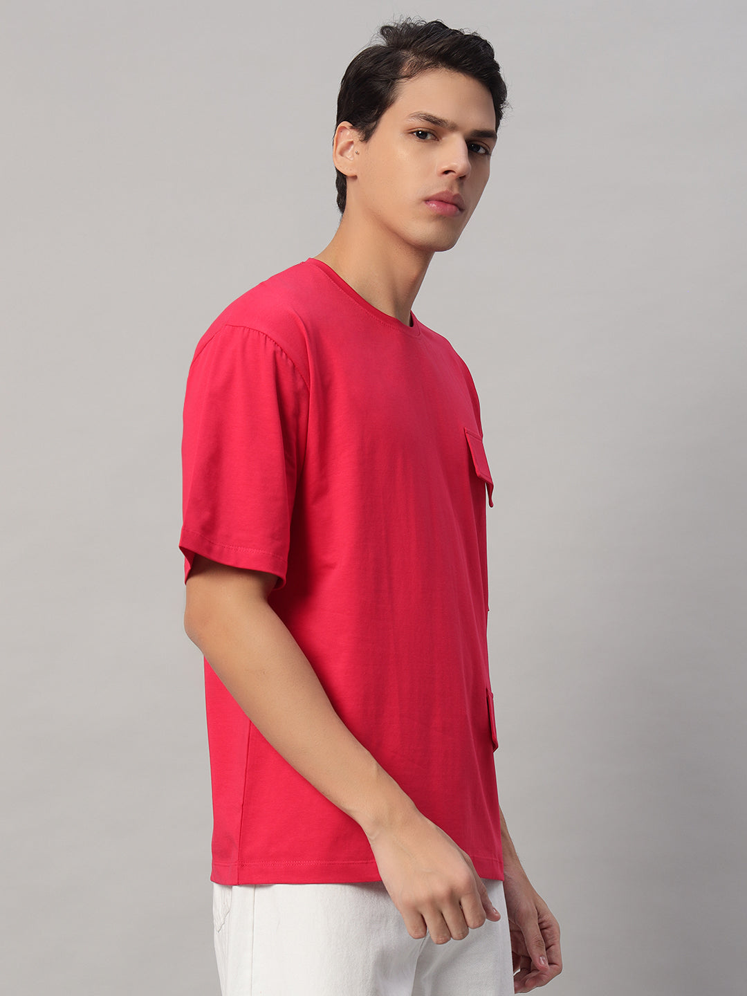 Right Side View – SMOKHEAD Men's Red Casual T-Shirt Featuring Modern Oversized Silhouette