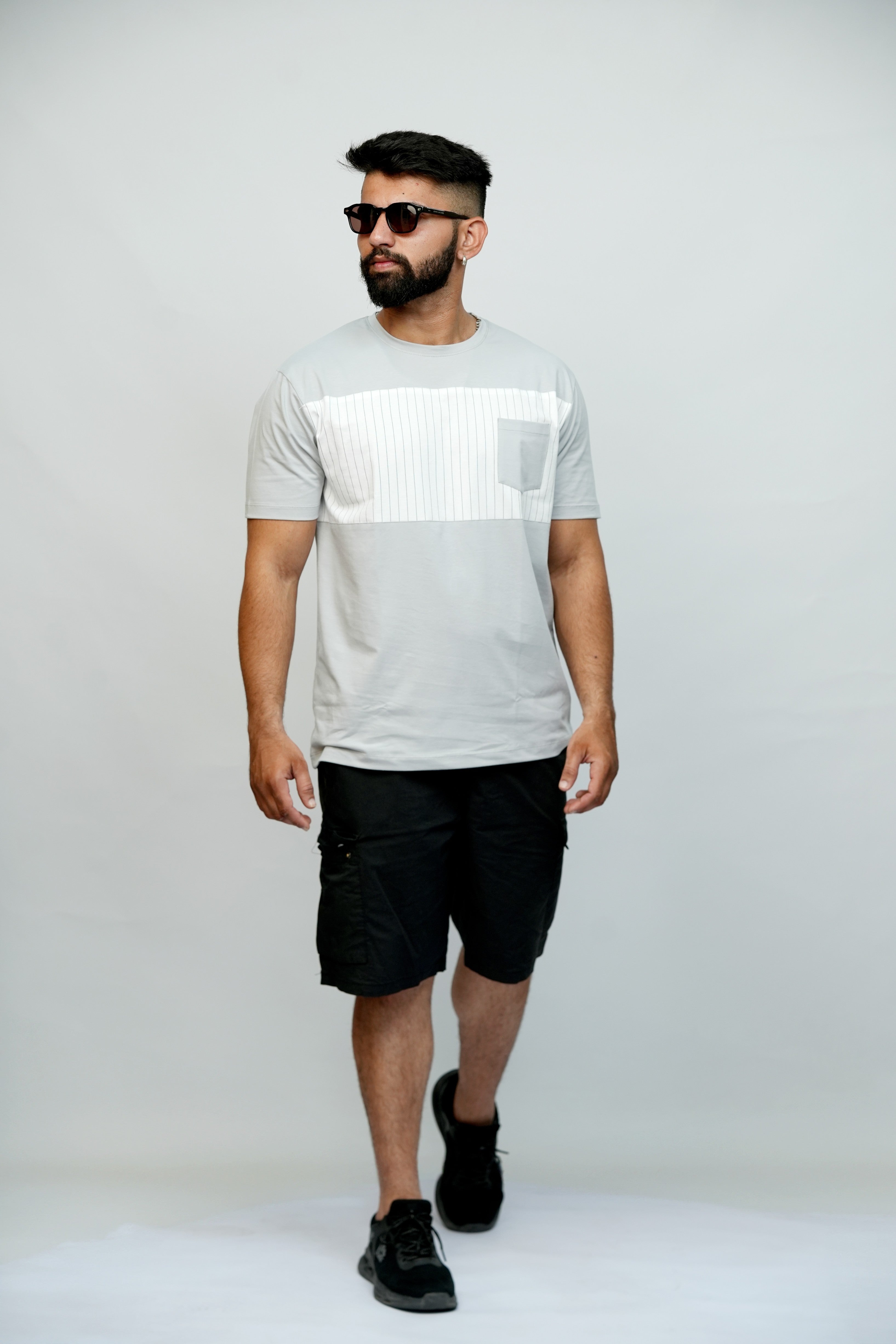 Full Look – SMOKHEAD Light Grey Men's T-Shirt Paired with Black Shorts | Urban Casual Streetwear Outfit