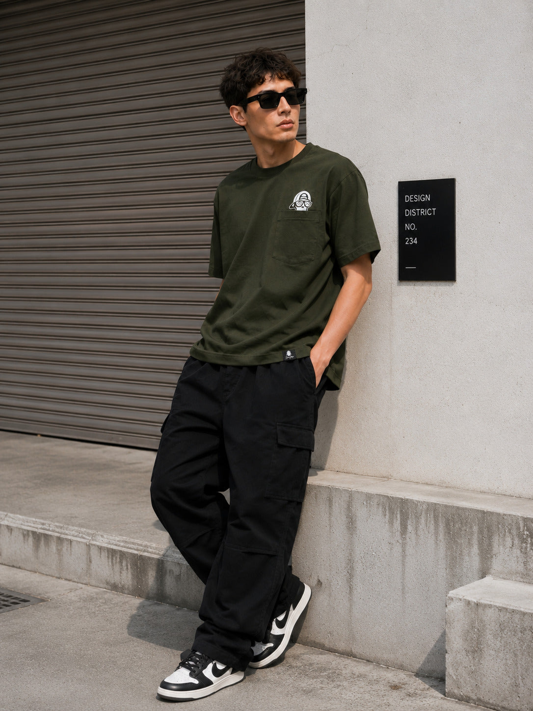 SMOKHEAD Urban Ghost Oversized Pocket T-Shirt – Olive Green