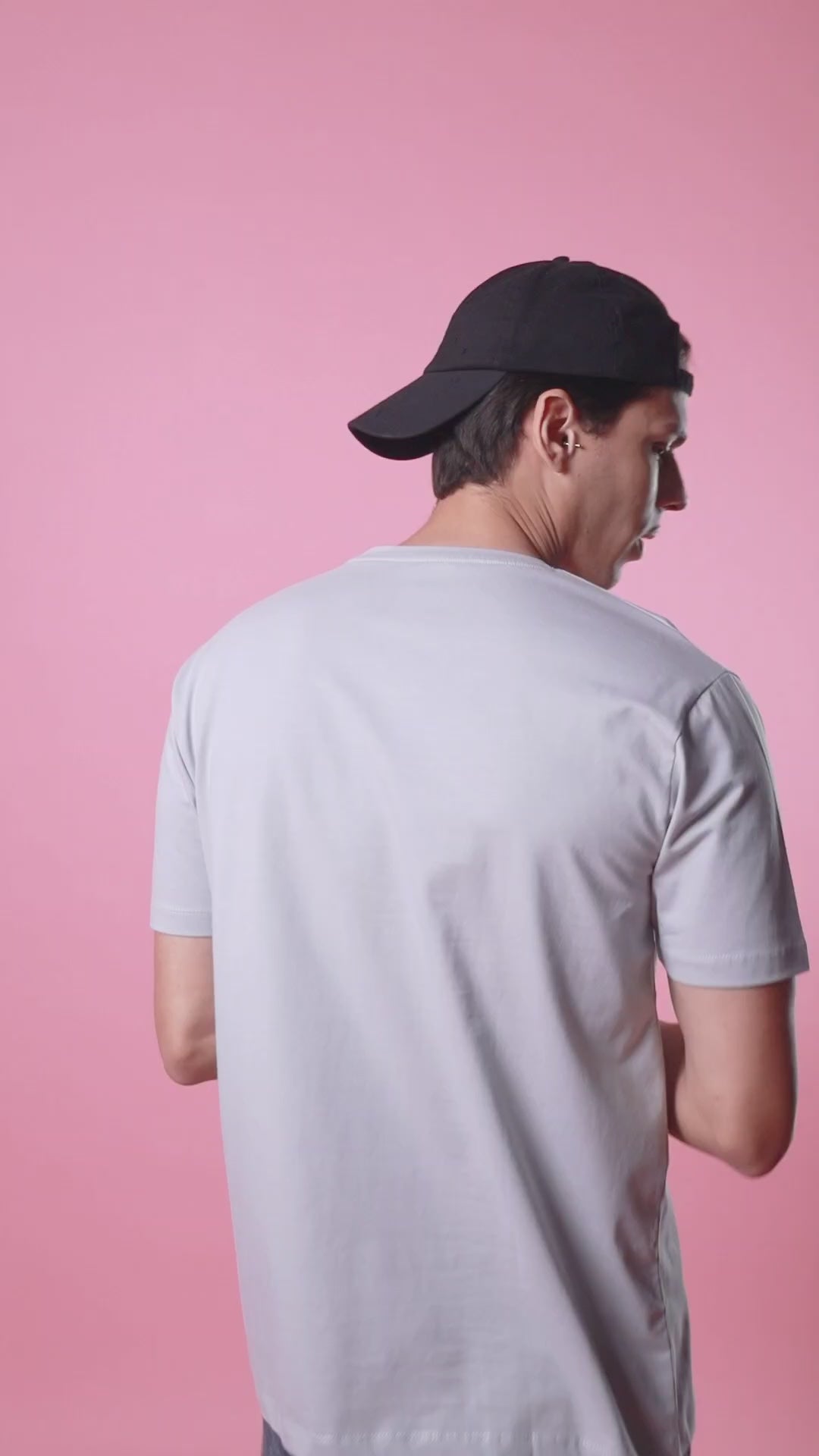 Full Look – SMOKHEAD Light Grey Printed Men's T-Shirt Paired with Black Shorts | Urban Casual Streetwear Outfit